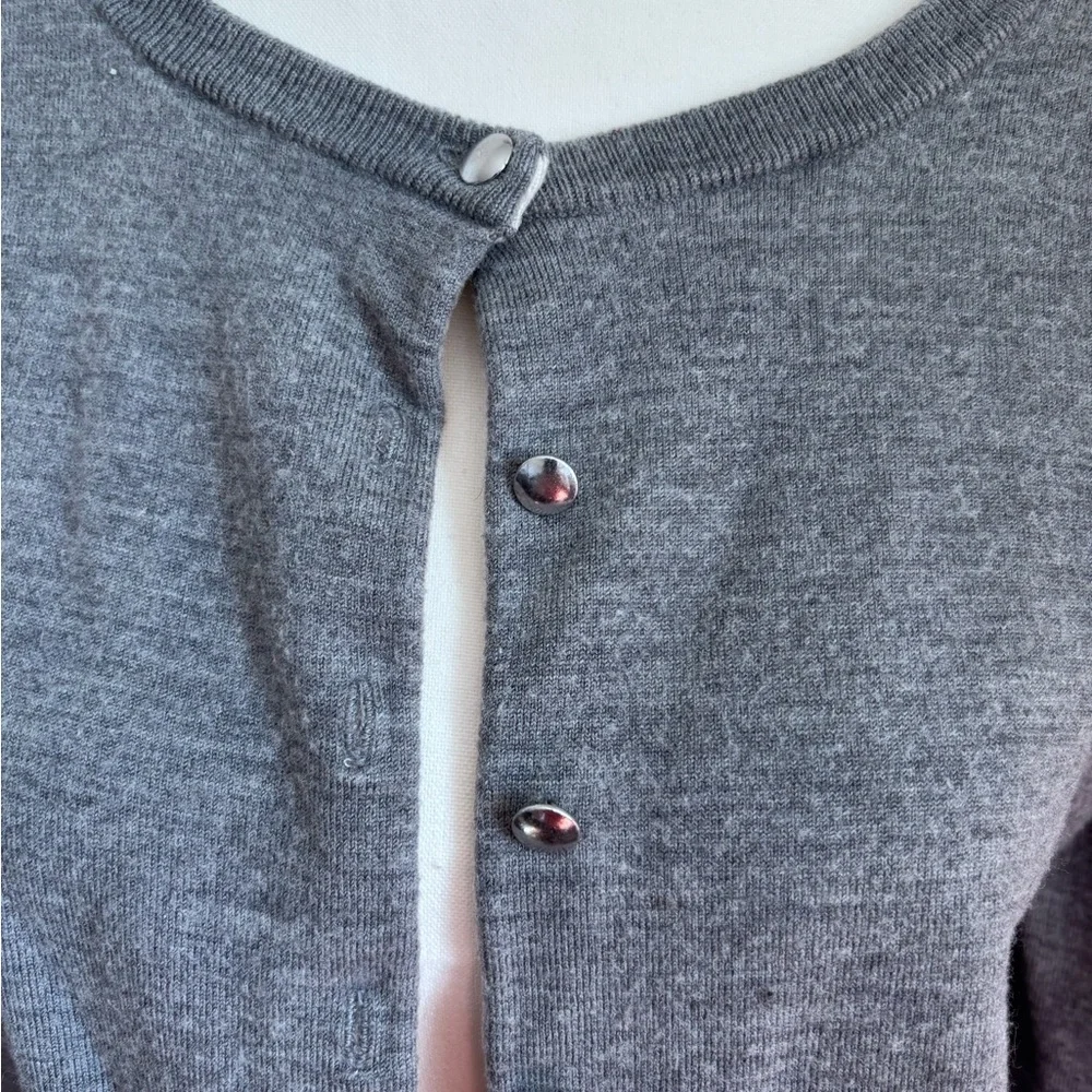 Banana Republic Grey Women's Cardigan Merino Wool Blend Long Sleeve Size L/M - Picture 2 of 5